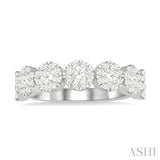 3/4 Ctw Jointed Circular Mount Lovebright Diamond Cluster Band in 14K White Gold