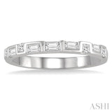 1/3 Ctw Zigzag Filled Baguette and Princess Cut Diamond Wedding Band in 14K White Gold
